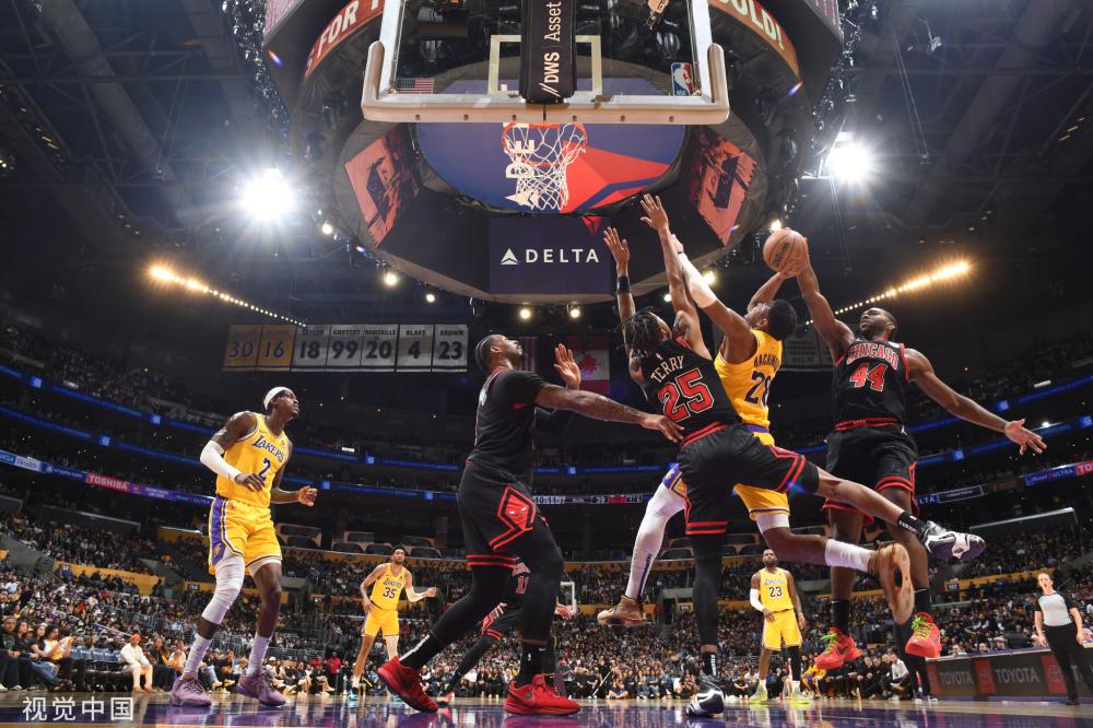 的表现尤为 的表现尤为